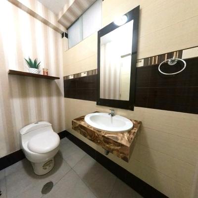 VENTA DE LINDO DEPARTAMENTO 2° PISO EN JACARANDAS, URB. SANTA VICTORIA